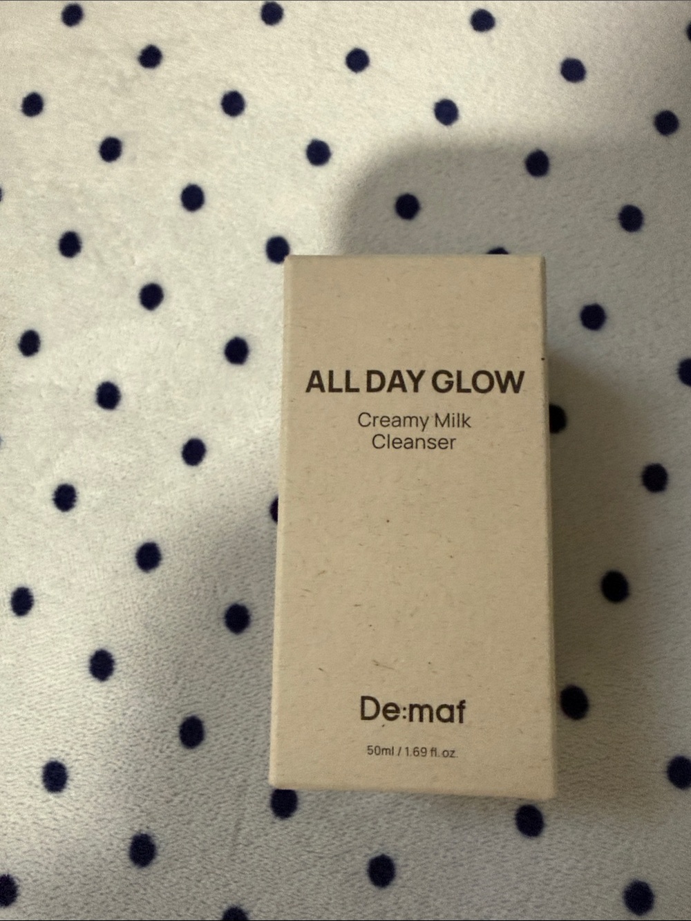 ALL DAY GLOW Creamy Milk Cleanser - Beige